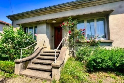 4D230EAB-4744-43D0-8110-A01CFA7962A5_1_102_o